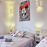 Apartman Modern Flat With Terrace For Large Families In