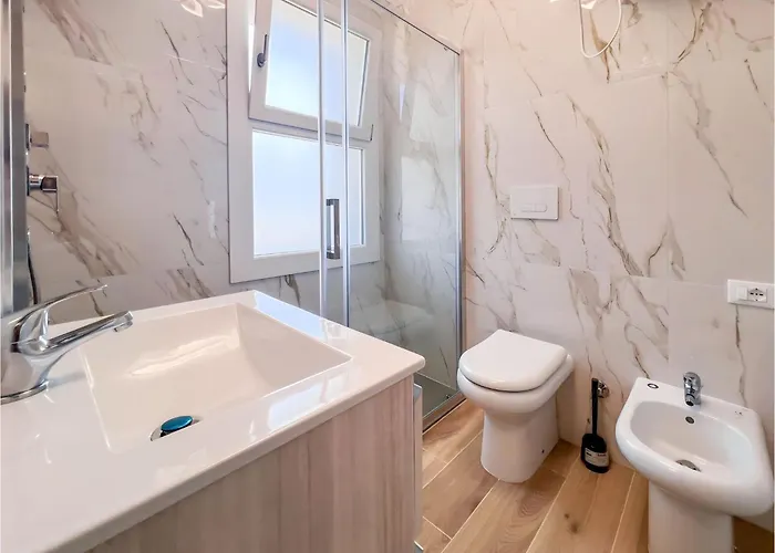 Modern Flat With Terrace For Large Families In ביביונה