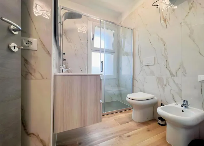 Modern Flat With Terrace For Large Families In