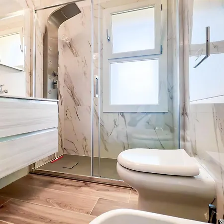 Modern Flat With Terrace For Large Families In *