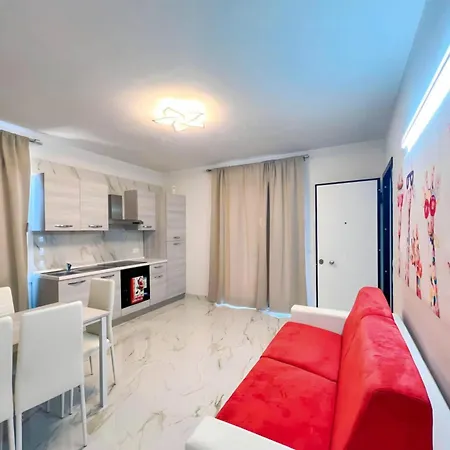Modern Flat With Terrace For Families In Бібіоне