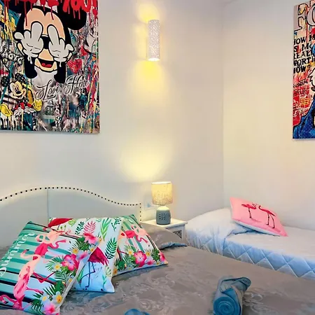 דירה Modern Flat With Terrace For Large Families In ביביונה