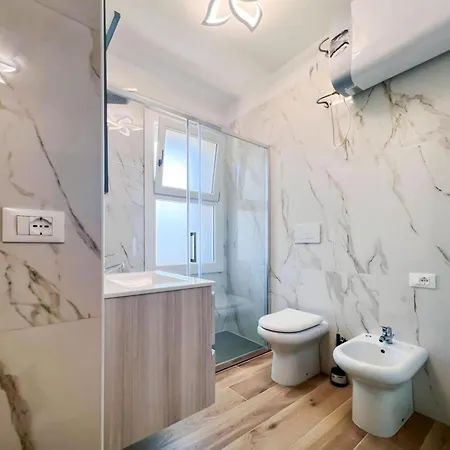 Modern Flat With Terrace For Families In Апартаменти